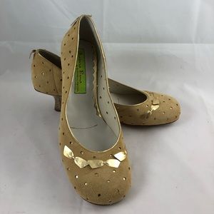 Materia Prima Suede Pump with Metallic bows